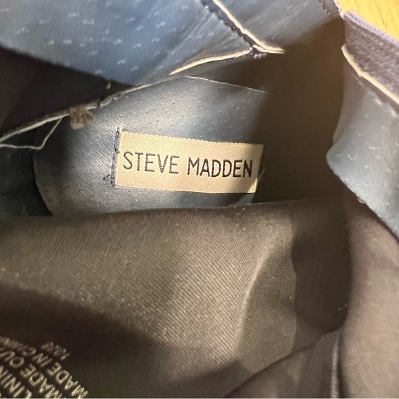 Steve Madden Edit Blue Velvet Booties Size 6 - Picture 13 of 16